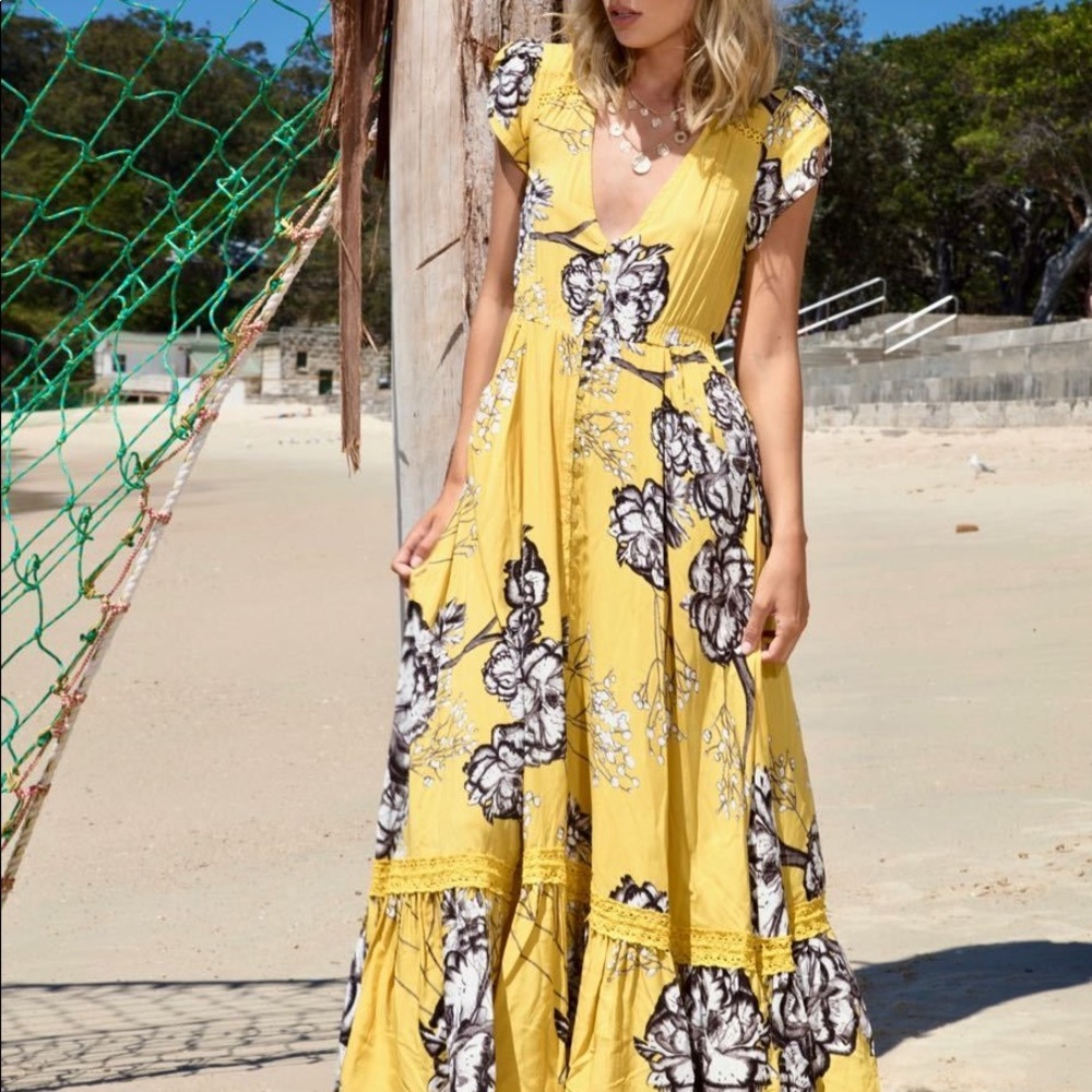 Jaase Australian yellow floral maxi dress NWT